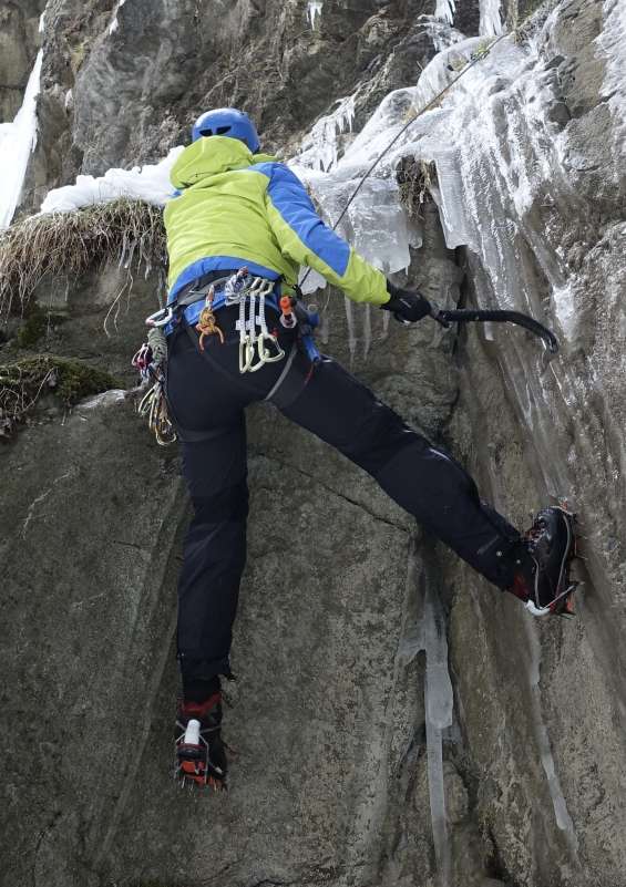 0B054B78-2378-4BD8-BC0A-C8746278B712